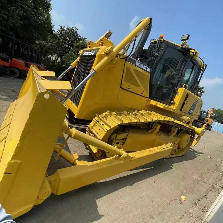 Komatsu D65EX High Efficiency Bulldozer komatsu Engine 180HP Crawler Bulldozer China - Bulldozer: photos 4 Komatsu D65EX High Efficiency Bulldozer komatsu Engine 180HP Crawler Bulldozer China - Bulldozer: photos 4