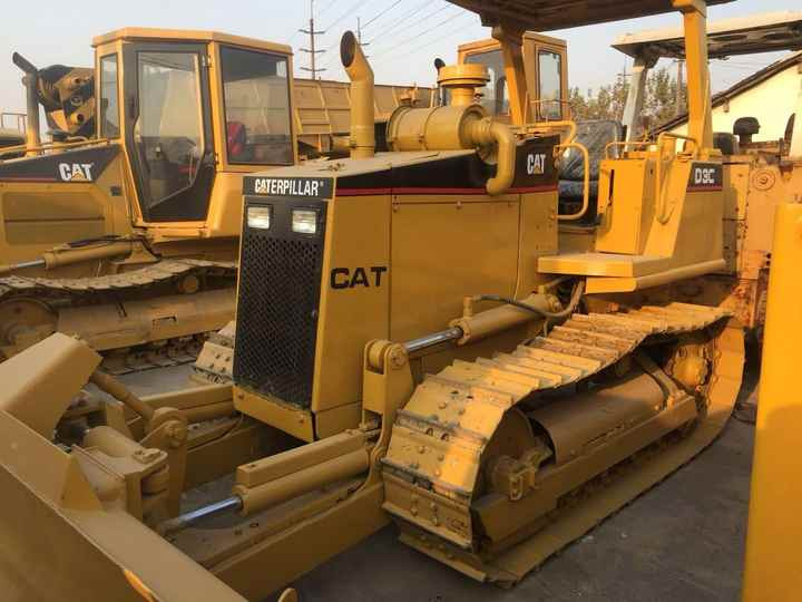 Mini CAT Bulldozer D3c D3 D3k D3m D4h D4m D4k D5h D5g D5k D5m Used Bulldozer with Ripper for Sale - Bulldozer: photos 4 Mini CAT Bulldozer D3c D3 D3k D3m D4h D4m D4k D5h D5g D5k D5m Used Bulldozer with Ripper for Sale - Bulldozer: photos 4
