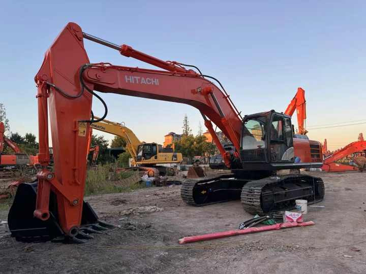 Original Japan Hitachi ZX350 Excavator Hitachi Excavator in Low Price for Hot Sale - Pelle sur chenille: photos 5 Original Japan Hitachi ZX350 Excavator Hitachi Excavator in Low Price for Hot Sale - Pelle sur chenille: photos 5