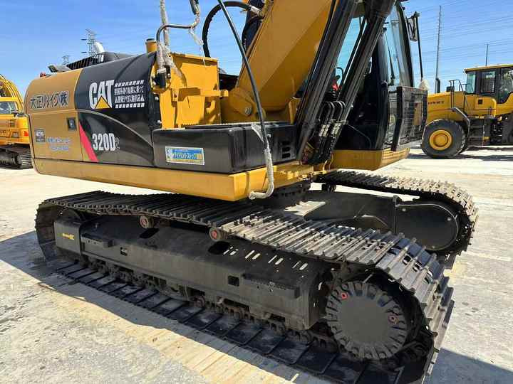 Reasonable Price Japan Original 330d2 Caterpillar Excavator CAT USED  329D2 320D2 325D 315D Excavator - Pelle sur chenille: photos 3 Reasonable Price Japan Original 330d2 Caterpillar Excavator CAT USED  329D2 320D2 325D 315D Excavator - Pelle sur chenille: photos 3