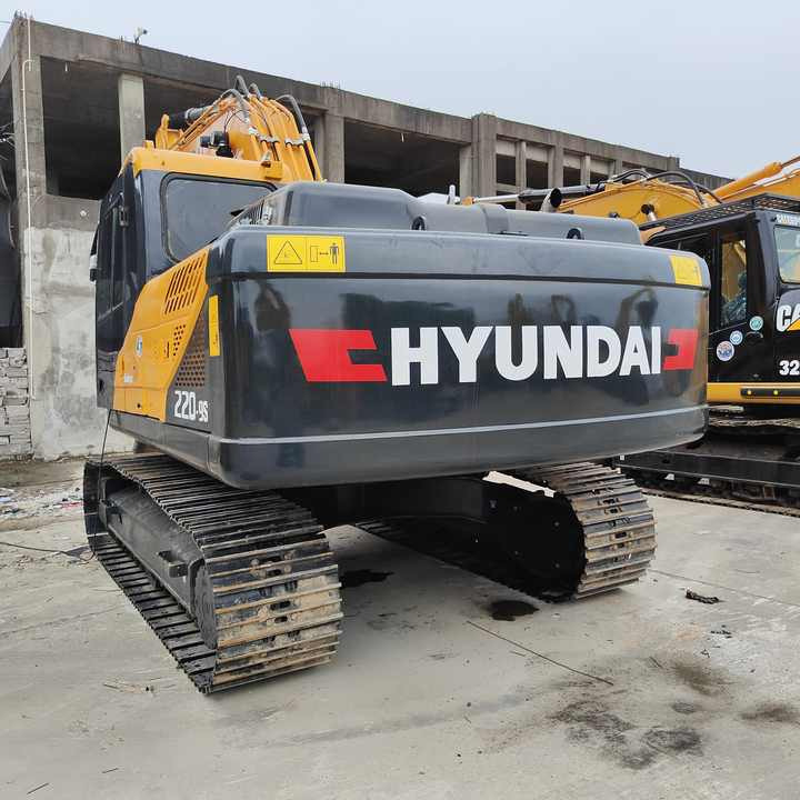 South Korea Low Price Hyundai 220lc-9s Excavator Hyundai 22ton Excavator Hot Sale - Pelle sur chenille: photos 4 South Korea Low Price Hyundai 220lc-9s Excavator Hyundai 22ton Excavator Hot Sale - Pelle sur chenille: photos 4