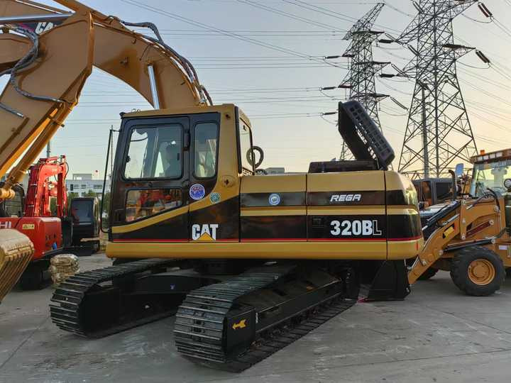 Used Cat Excavator Japan 20 Tons Digger Machinery Caterpillar CAT 320BL for Sale Cat 320B 320BL 320C 320D 320CL 320DL in Stock - Pelle: photos 4 Used Cat Excavator Japan 20 Tons Digger Machinery Caterpillar CAT 320BL for Sale Cat 320B 320BL 320C 320D 320CL 320DL in Stock - Pelle: photos 4