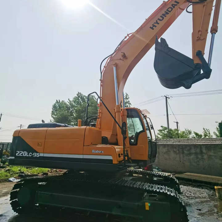 Used HYUNDAI R220-9S New Model Excavator Second Hand Machine Popular Brand Korean hyundai Hydraulic Machinery - Pelle sur chenille: photos 1 Used HYUNDAI R220-9S New Model Excavator Second Hand Machine Popular Brand Korean hyundai Hydraulic Machinery - Pelle sur chenille: photos 1