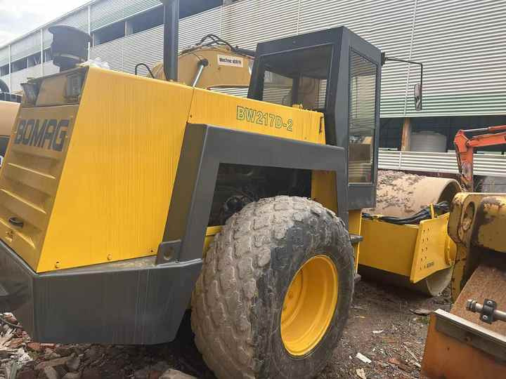 Used Heavy Construction Equipment BW217D Second Hand Road Rollers Used Machine Hot Sale - Compacteur à pieds de mouton/ Monocylindre: photos 4 Used Heavy Construction Equipment BW217D Second Hand Road Rollers Used Machine Hot Sale - Compacteur à pieds de mouton/ Monocylindre: photos 4
