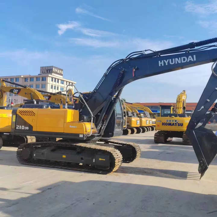 Used Hyundai210-9 21T Second Hand Korea Original Large Hot Sale - Pelle: photos 1 Used Hyundai210-9 21T Second Hand Korea Original Large Hot Sale - Pelle: photos 1