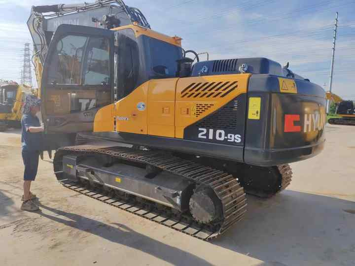 Used Hyundai210-9 21T Second Hand Korea Original Large Hot Sale - Pelle: photos 5 Used Hyundai210-9 21T Second Hand Korea Original Large Hot Sale - Pelle: photos 5