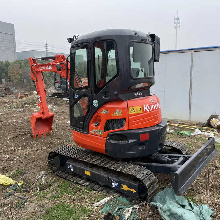 Used KUBOTA U35-5 Model Excavator Second Hand Machine Popular Brand JAPAN KUBOTA Hydraulic Machinery - Mini pelle: photos 1 Used KUBOTA U35-5 Model Excavator Second Hand Machine Popular Brand JAPAN KUBOTA Hydraulic Machinery - Mini pelle: photos 1