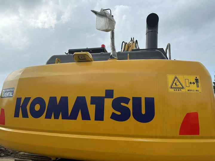 Used Komatsu PC210-8 for sale at an affordable price - Pelle sur chenille: photos 2 Used Komatsu PC210-8 for sale at an affordable price - Pelle sur chenille: photos 2