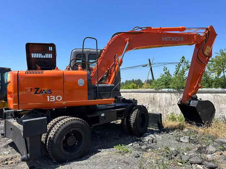 Used Wheel Excavator Hitachi ZX 130W Made in Japan 13ton Hitachi Zx130w Wheel Excavator Price Used Hitachi Zx130 Excavator SALE - Pelle sur pneus: photos 4 Used Wheel Excavator Hitachi ZX 130W Made in Japan 13ton Hitachi Zx130w Wheel Excavator Price Used Hitachi Zx130 Excavator SALE - Pelle sur pneus: photos 4