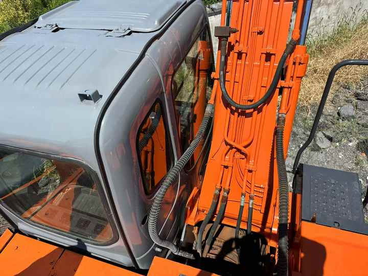 Used Wheel Excavator Hitachi ZX 130W Made in Japan 13ton Hitachi Zx130w Wheel Excavator Price Used Hitachi Zx130 Excavator SALE - Pelle sur pneus: photos 5 Used Wheel Excavator Hitachi ZX 130W Made in Japan 13ton Hitachi Zx130w Wheel Excavator Price Used Hitachi Zx130 Excavator SALE - Pelle sur pneus: photos 5