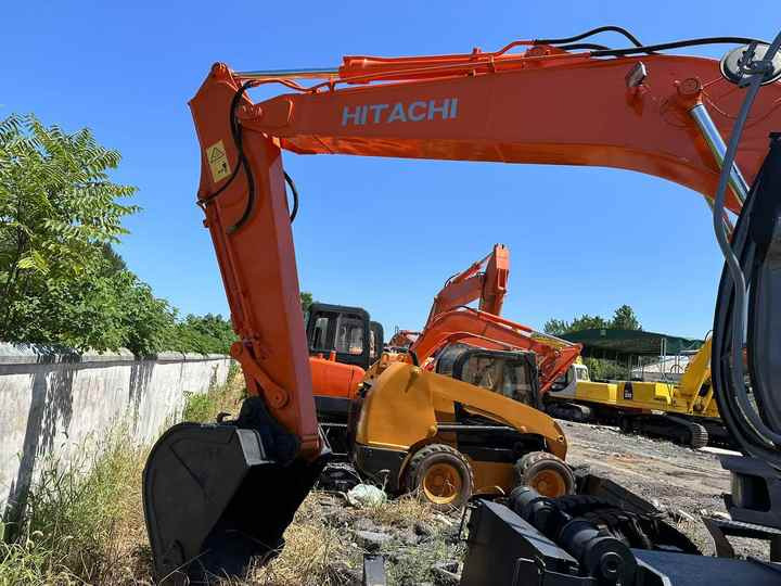 Used Wheel Excavator Hitachi ZX 130W Made in Japan 13tonHitachi Zx130w Wheel Excavator Price Used Hitachi Zx130 Excavator SALE - Pelle sur pneus: photos 3 Used Wheel Excavator Hitachi ZX 130W Made in Japan 13tonHitachi Zx130w Wheel Excavator Price Used Hitachi Zx130 Excavator SALE - Pelle sur pneus: photos 3
