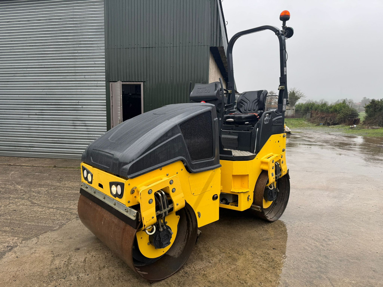 BOMAG BW120AD-5 - Rouleau compresseur: photos 1 BOMAG BW120AD-5 - Rouleau compresseur: photos 1