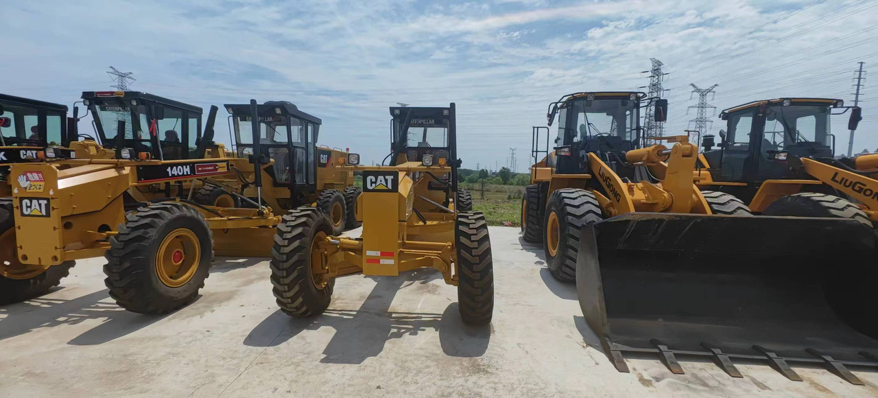 CATERPILLAR 140M - Niveleuse: photos 4 CATERPILLAR 140M - Niveleuse: photos 4