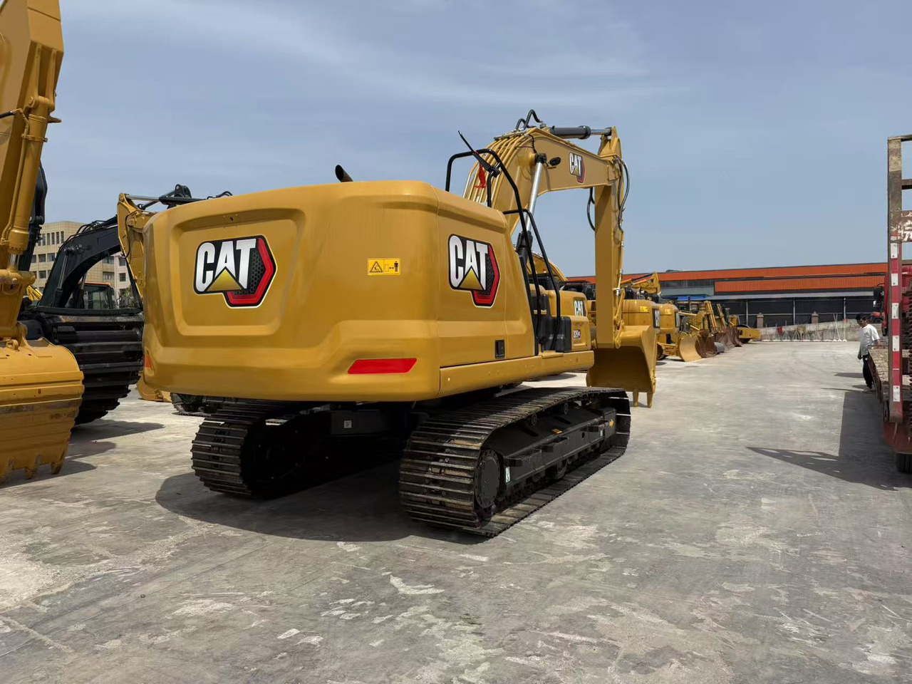 CATERPILLAR 320GC - Pelle sur chenille: photos 1 CATERPILLAR 320GC - Pelle sur chenille: photos 1