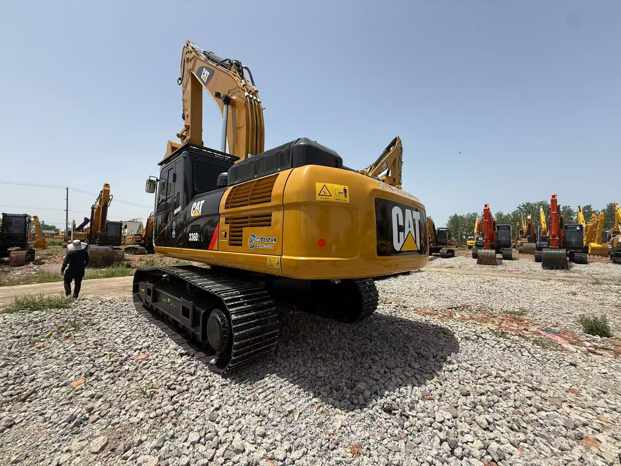 CATERPILLAR 336D2 - Pelle sur chenille: photos 2 CATERPILLAR 336D2 - Pelle sur chenille: photos 2