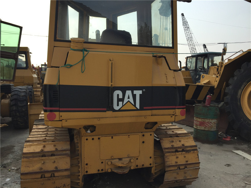 CATERPILLAR D5G - Bulldozer: photos 5 CATERPILLAR D5G - Bulldozer: photos 5