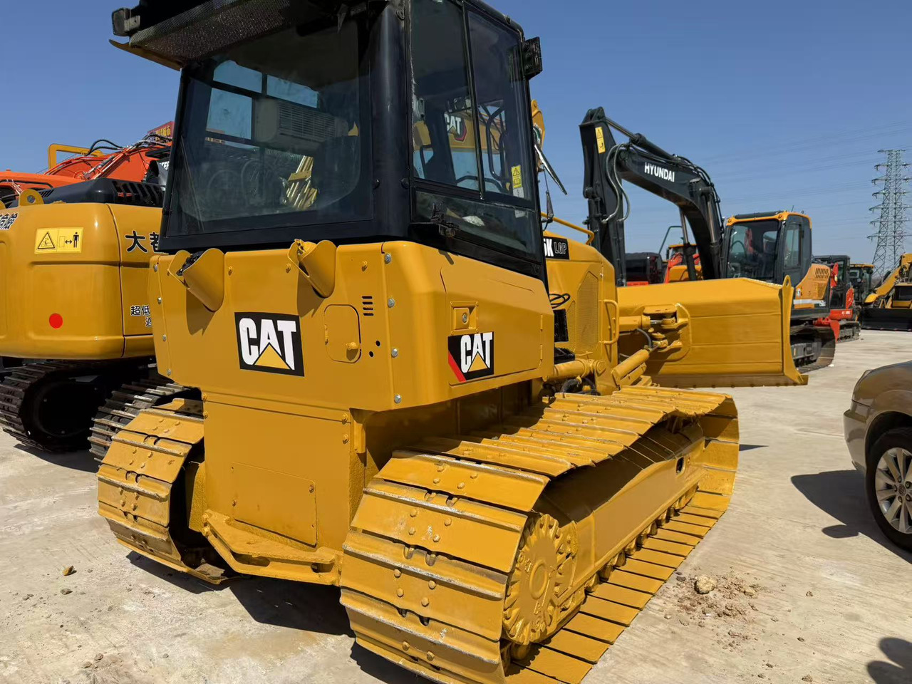 CATERPILLAR D5K - Bulldozer: photos 3 CATERPILLAR D5K - Bulldozer: photos 3