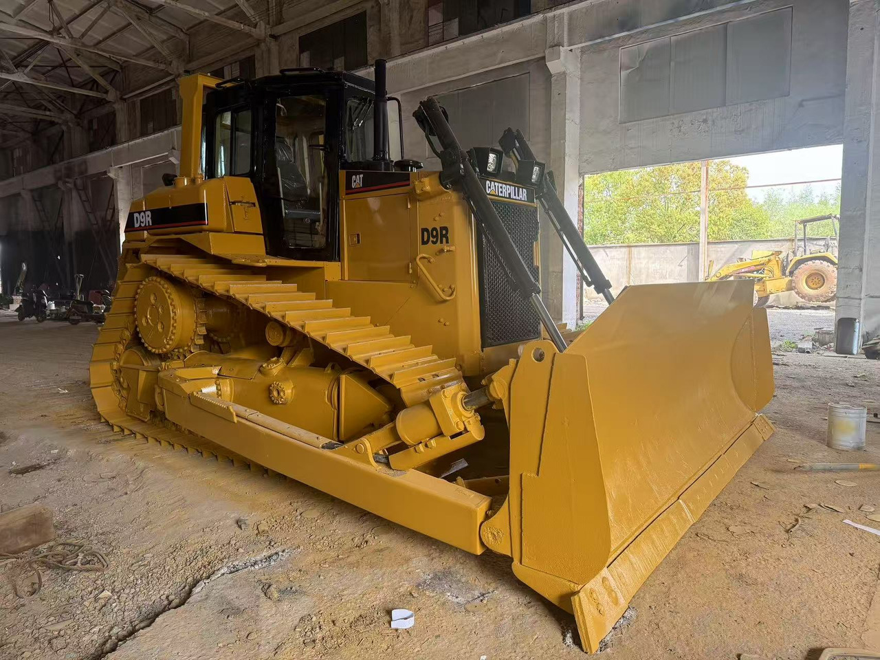 CATERPILLAR D9R - Bulldozer: photos 5 CATERPILLAR D9R - Bulldozer: photos 5