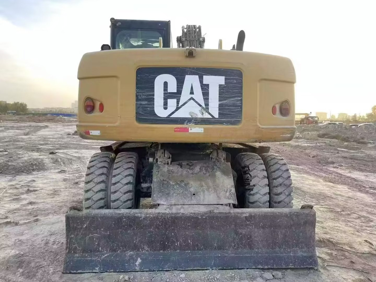 CATERPILLAR M315 - Pelle sur pneus: photos 2 CATERPILLAR M315 - Pelle sur pneus: photos 2