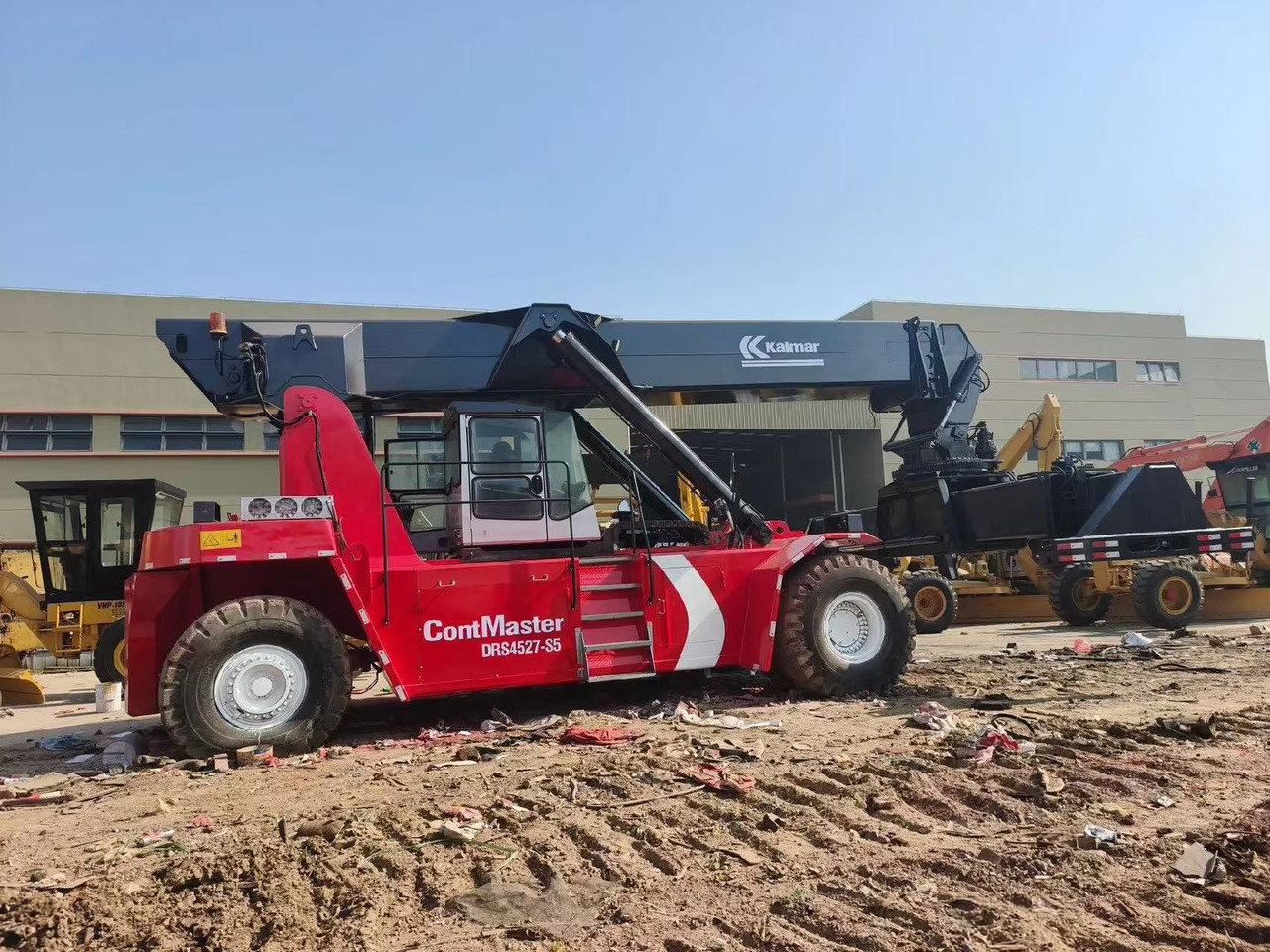 Cont Master - Grue: photos 1 Cont Master - Grue: photos 1