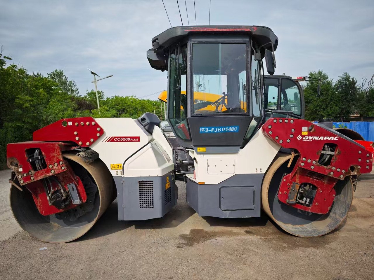 DYNAPAC CC5200 - Rouleau compresseur: photos 1 DYNAPAC CC5200 - Rouleau compresseur: photos 1