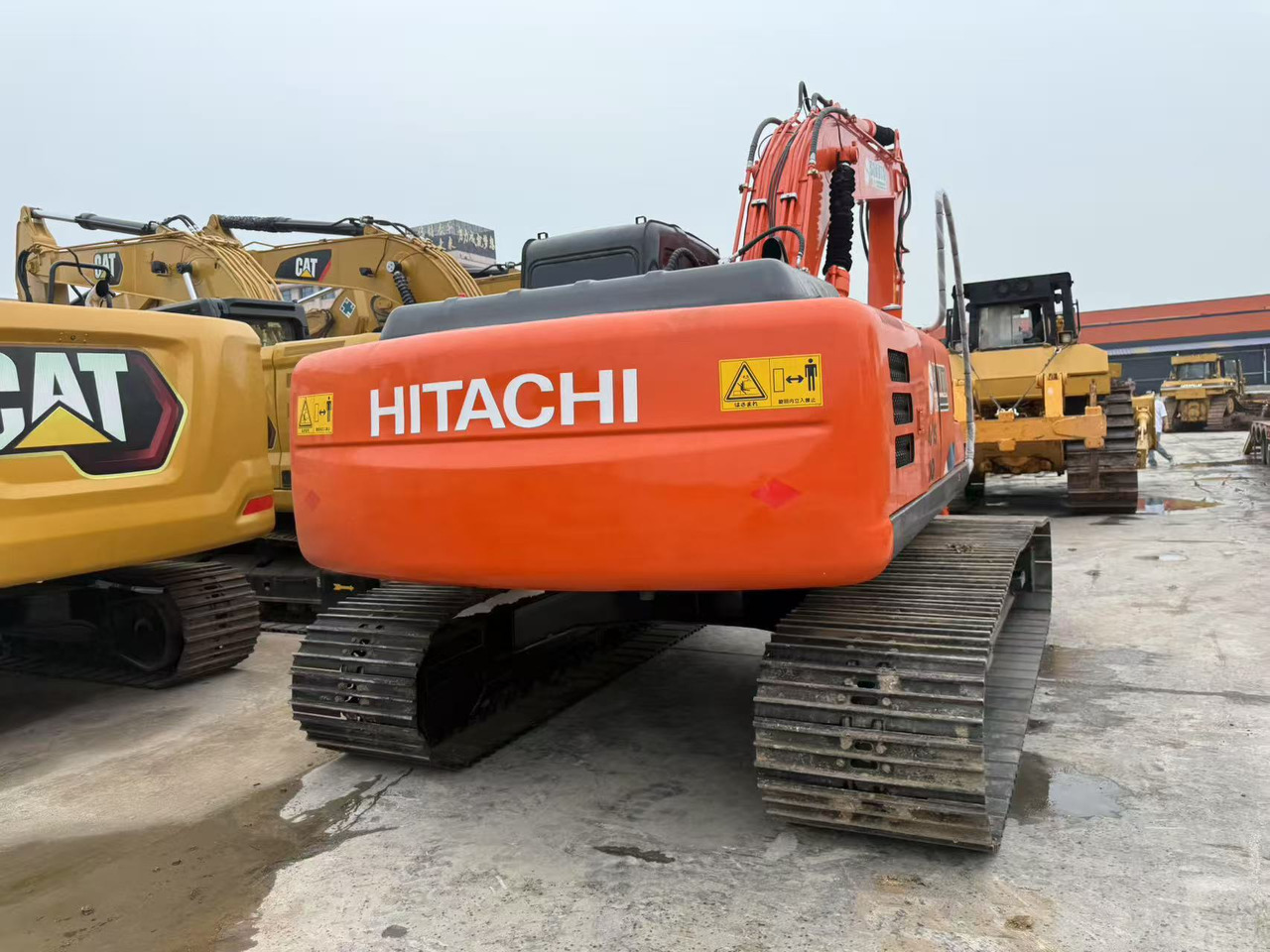 HITACHI ZX210-5G - Pelle sur chenille: photos 4 HITACHI ZX210-5G - Pelle sur chenille: photos 4