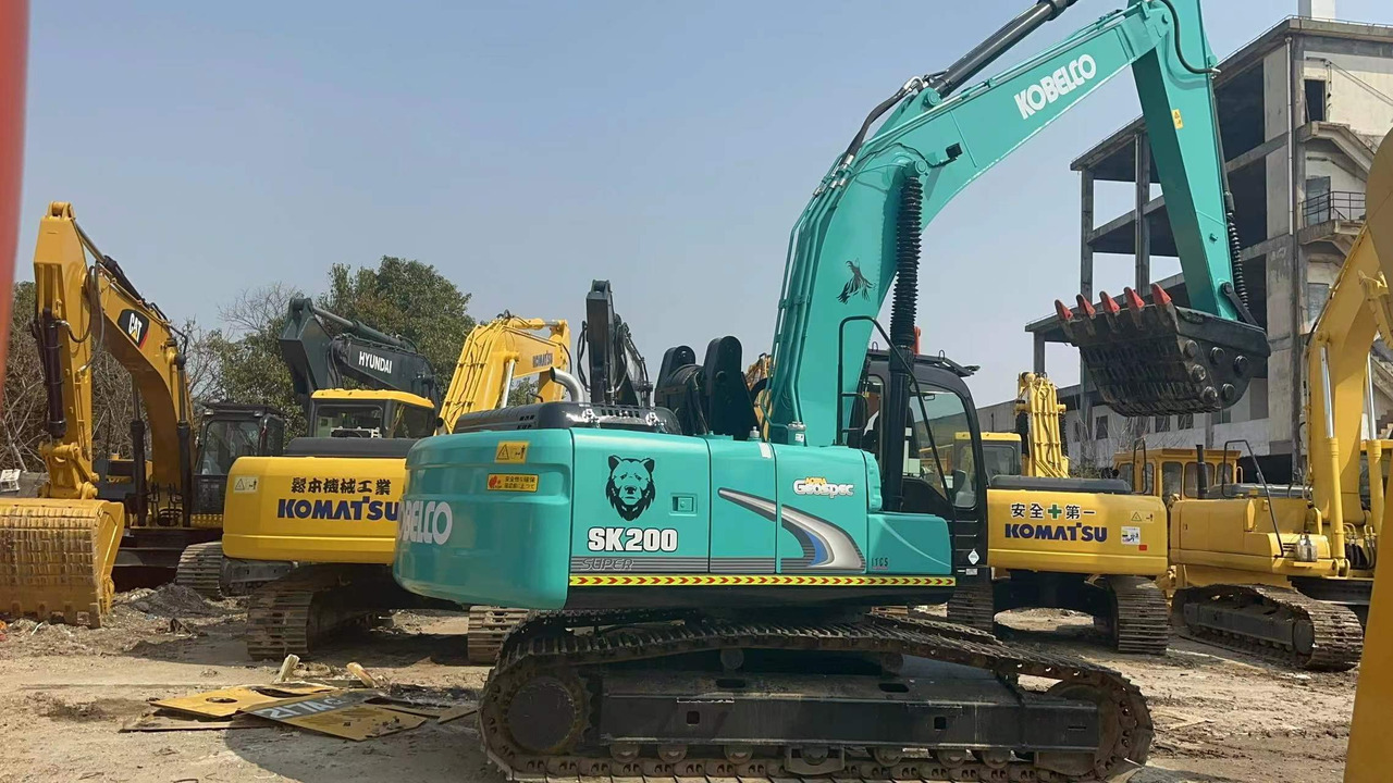 KOBELCO SK200-8 - Pelle sur chenille: photos 4 KOBELCO SK200-8 - Pelle sur chenille: photos 4