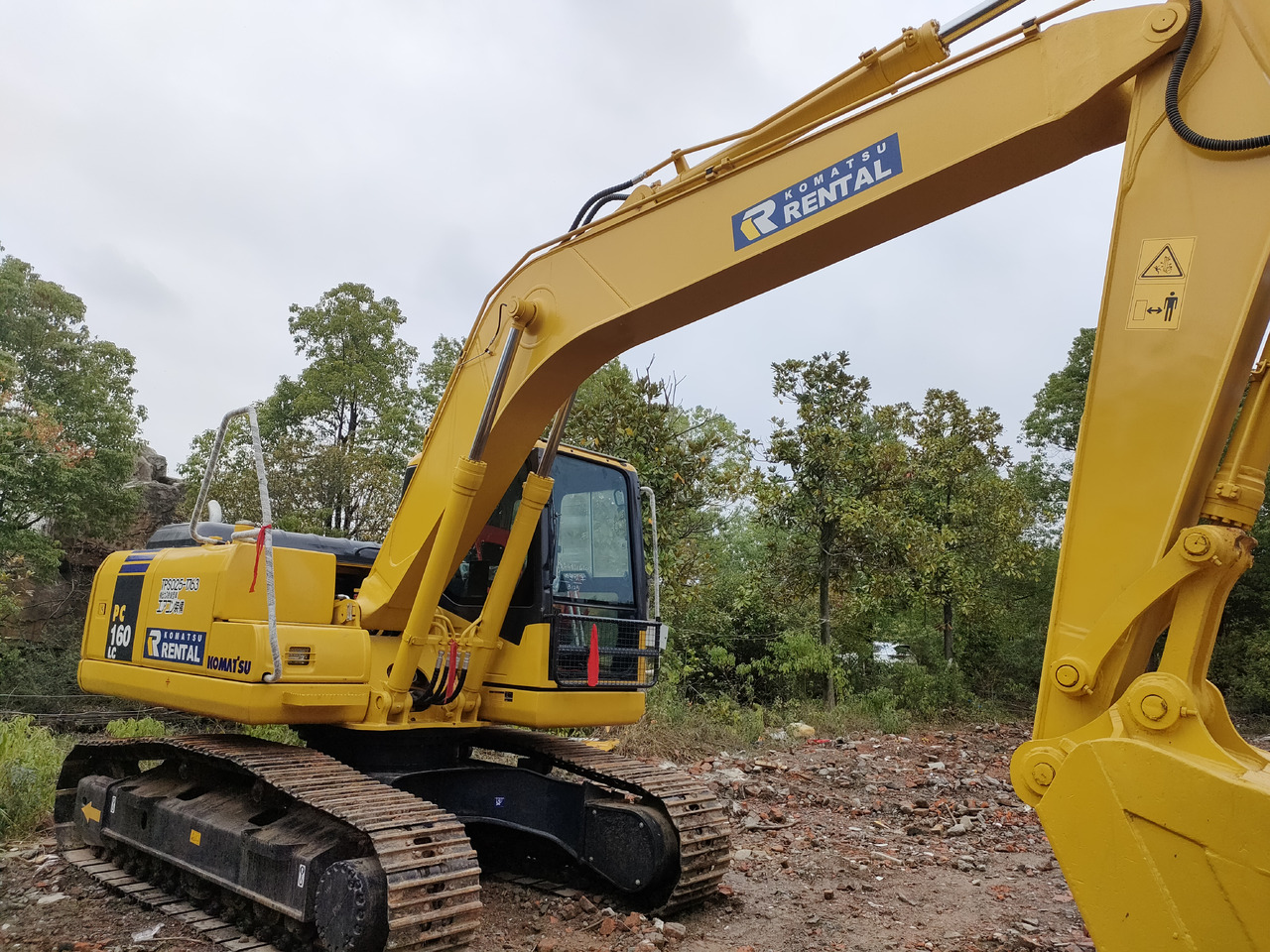 KOMATSU PC160-7 - Pelle sur chenille: photos 4 KOMATSU PC160-7 - Pelle sur chenille: photos 4