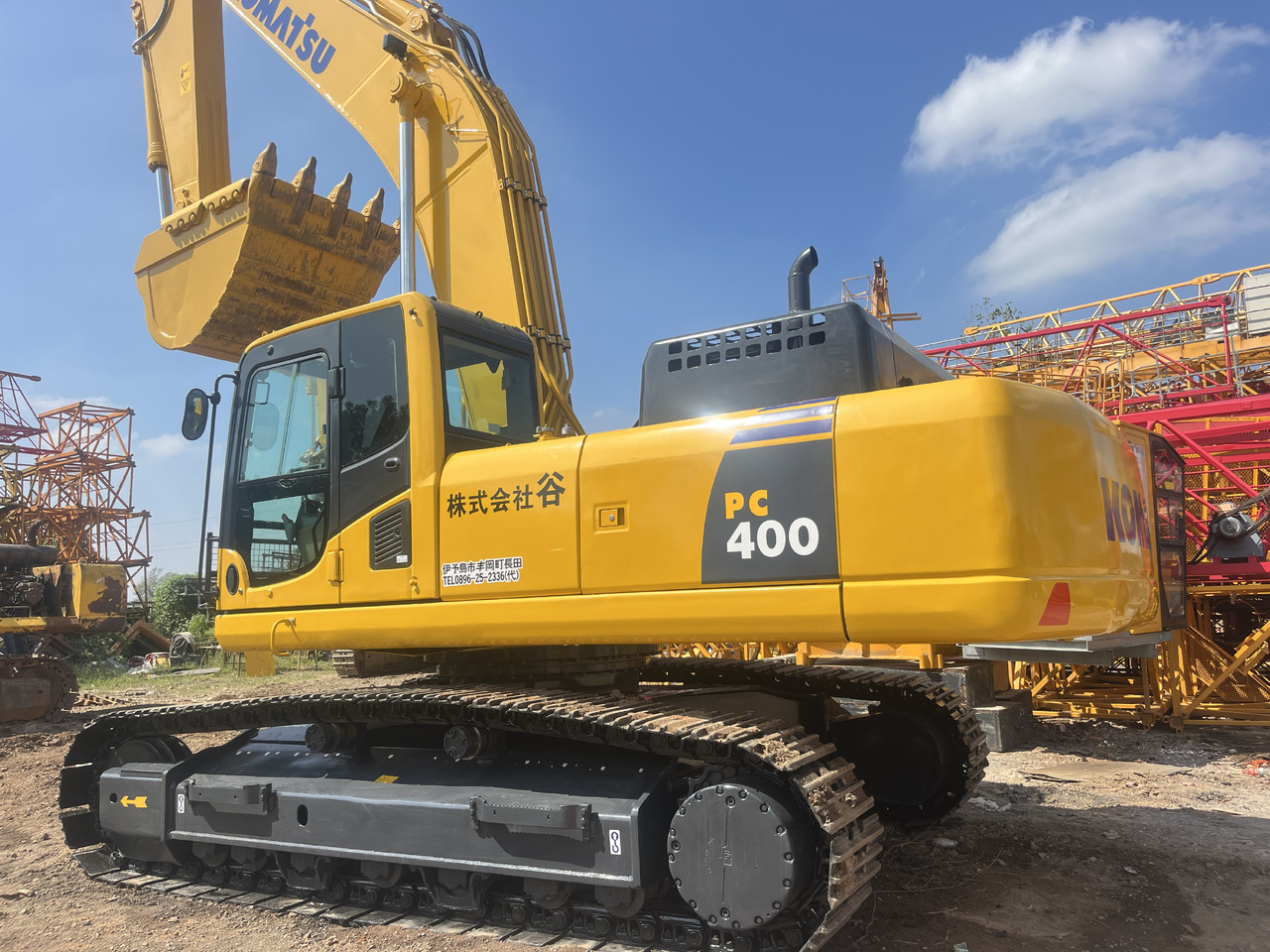 KOMATSU PC400-8R - Pelle sur chenille: photos 1 KOMATSU PC400-8R - Pelle sur chenille: photos 1