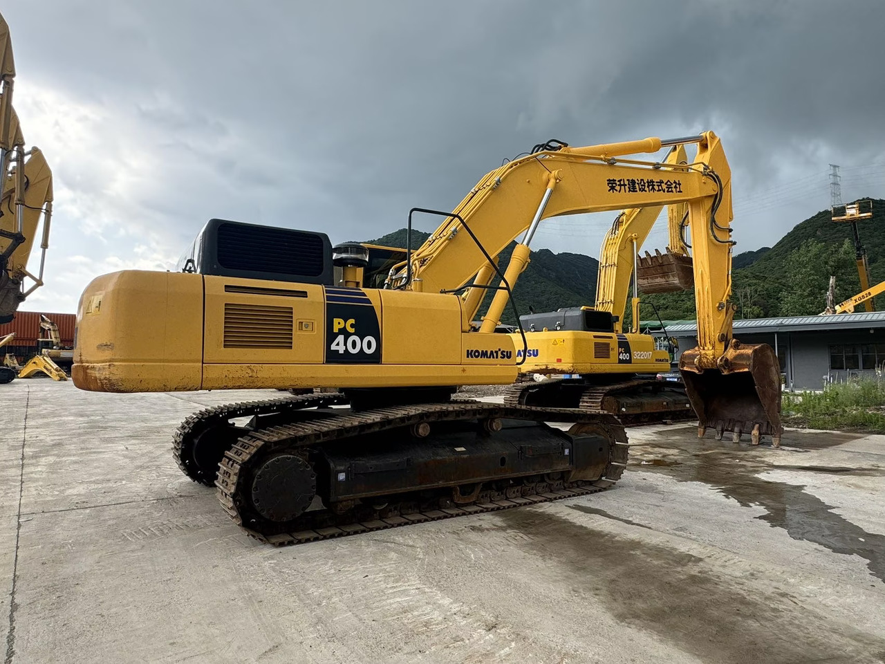 KOMATSU PC400-8R - Pelle sur chenille: photos 1 KOMATSU PC400-8R - Pelle sur chenille: photos 1