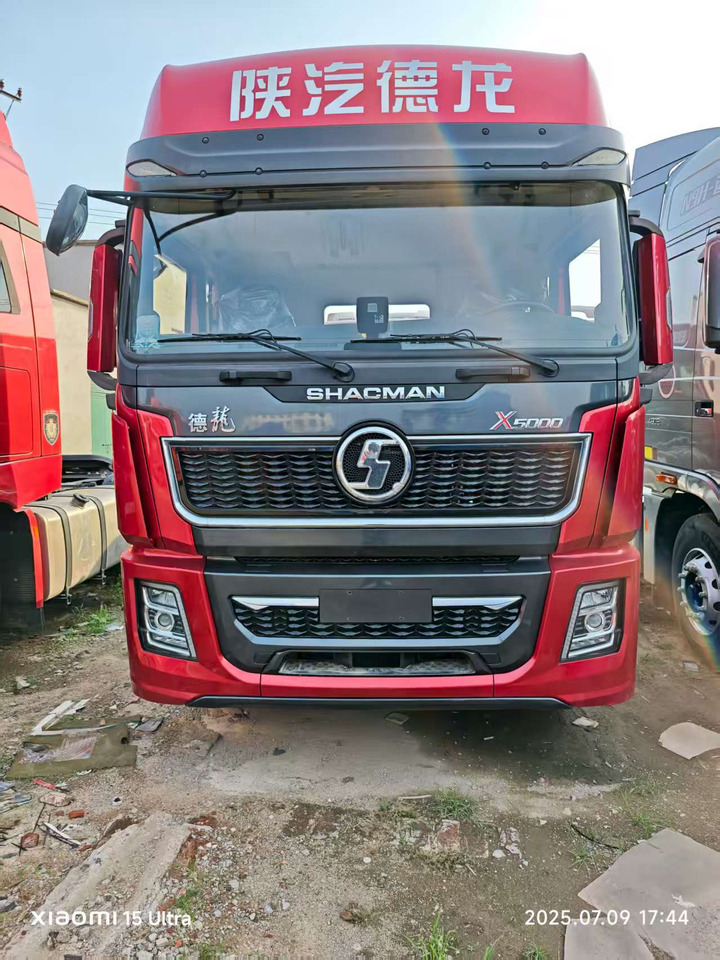 SHACMAN X5000 6x4 - Tracteur routier: photos 2 SHACMAN X5000 6x4 - Tracteur routier: photos 2