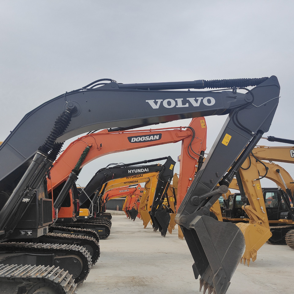 VOLVO EC210 - Pelle sur chenille: photos 3 VOLVO EC210 - Pelle sur chenille: photos 3