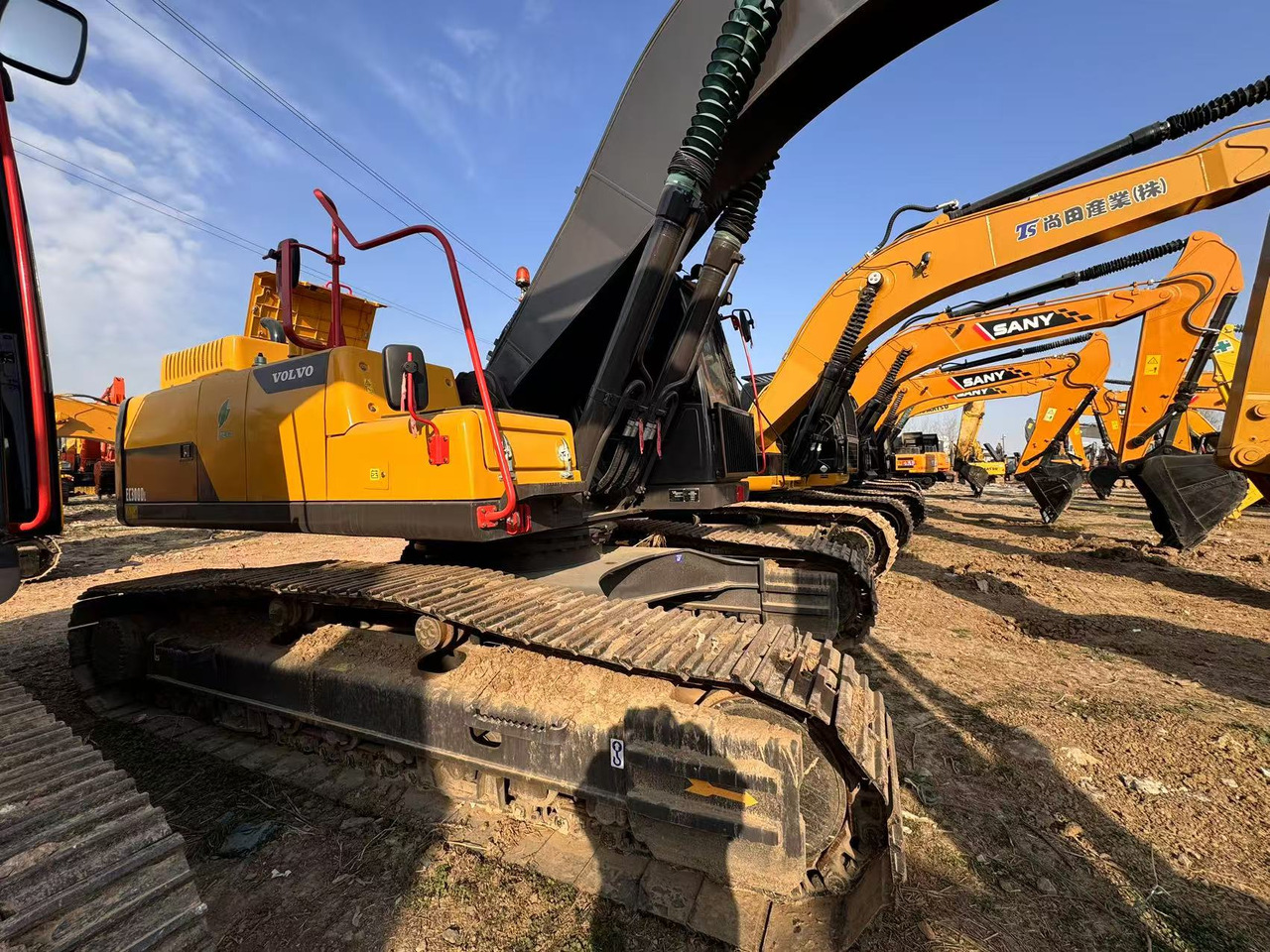 VOLVO EC300 - Pelle sur chenille: photos 3 VOLVO EC300 - Pelle sur chenille: photos 3