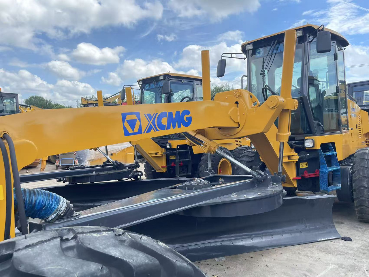 XCMG GR1803 - Niveleuse: photos 3 XCMG GR1803 - Niveleuse: photos 3