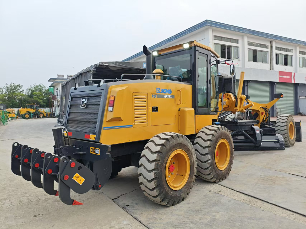 XCMG GR1803 - Niveleuse: photos 4 XCMG GR1803 - Niveleuse: photos 4