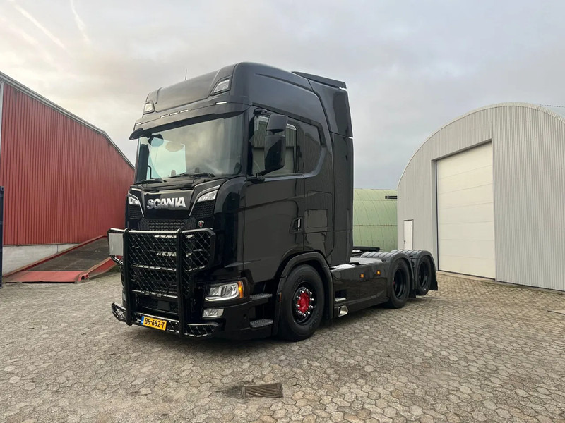 Scania S580 V8 NGS S580 v8 - Tracteur routier: photos 3 Scania S580 V8 NGS S580 v8 - Tracteur routier: photos 3