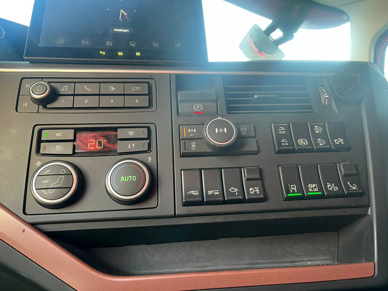 Volvo FH 16.750 FH 16 6x4 en leasing occasion Volvo FH 16.750 FH 16 6x4: photos 20