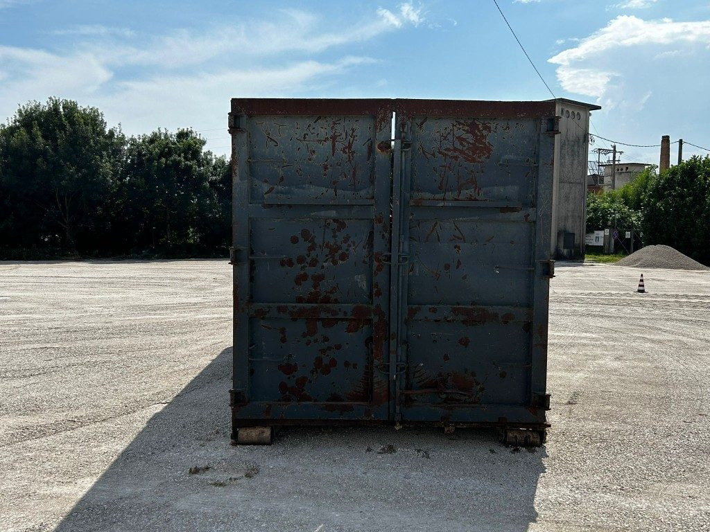 Benne ampliroll CONTAINER SCARRABILE USATO A CIELO APERTO CON GRU: photos 6 Benne ampliroll CONTAINER SCARRABILE USATO A CIELO APERTO CON GRU: photos 6