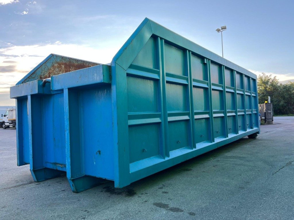 CONTAINER SCARRABILE USATO A CIELO APERTO - Benne ampliroll: photos 2 CONTAINER SCARRABILE USATO A CIELO APERTO - Benne ampliroll: photos 2