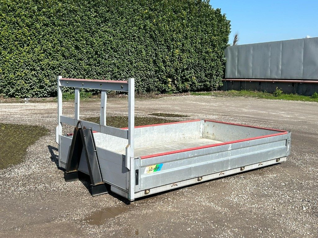CONTAINER USATO SCARRABILE A PIANALE - Benne ampliroll: photos 1 CONTAINER USATO SCARRABILE A PIANALE - Benne ampliroll: photos 1