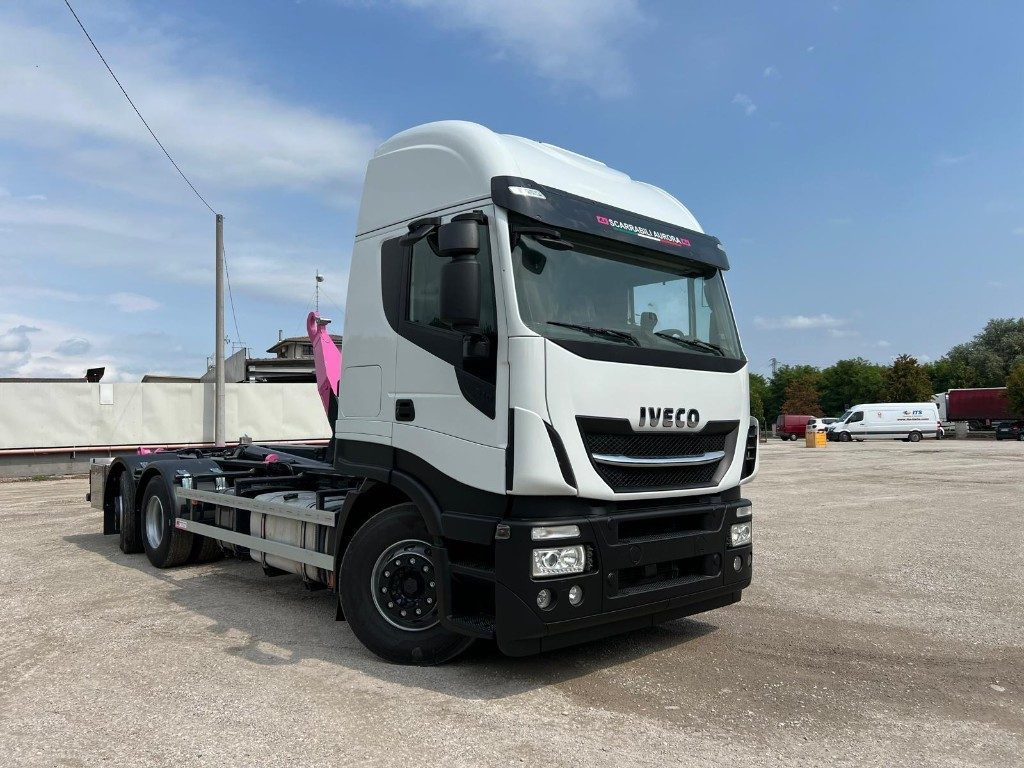IVECO STRALIS 510 SCARRABILE - Camion ampliroll: photos 1 IVECO STRALIS 510 SCARRABILE - Camion ampliroll: photos 1