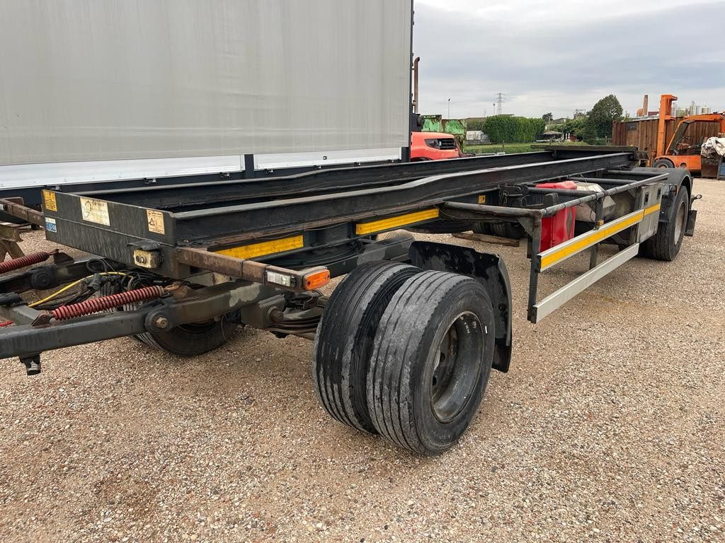 ZORZI RIMORCHIO ZORZI 20R070 SCARRABILE BALESTRATO - Remorque ampliroll/ Multibenne: photos 4 ZORZI RIMORCHIO ZORZI 20R070 SCARRABILE BALESTRATO - Remorque ampliroll/ Multibenne: photos 4