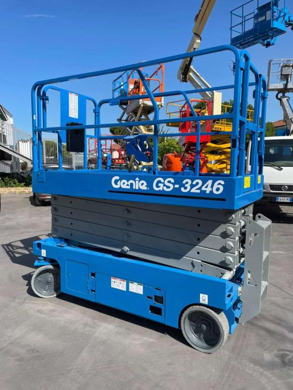 Genie GS-3246 - Nacelle ciseaux: photos 2 Genie GS-3246 - Nacelle ciseaux: photos 2