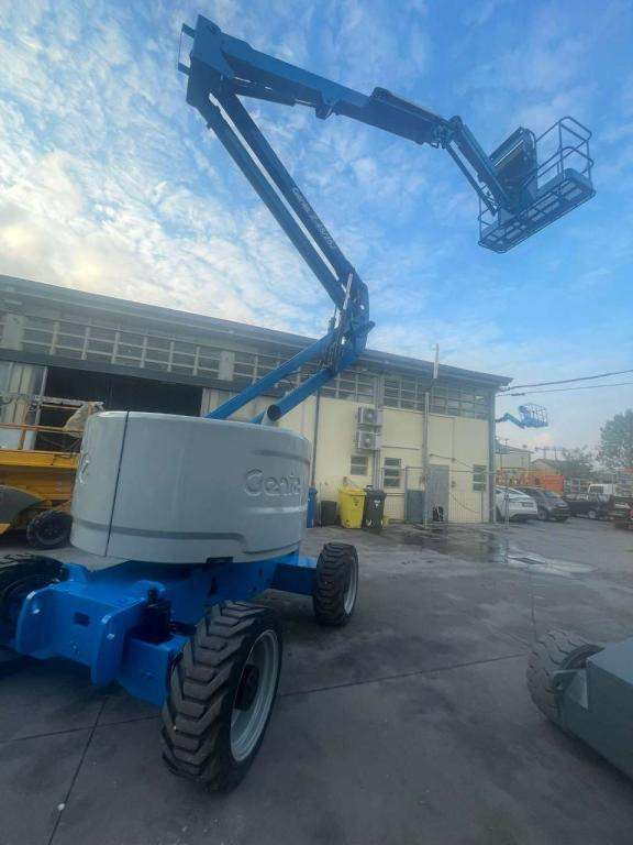 Genie Z45/25J RT - Nacelle articulée: photos 2 Genie Z45/25J RT - Nacelle articulée: photos 2