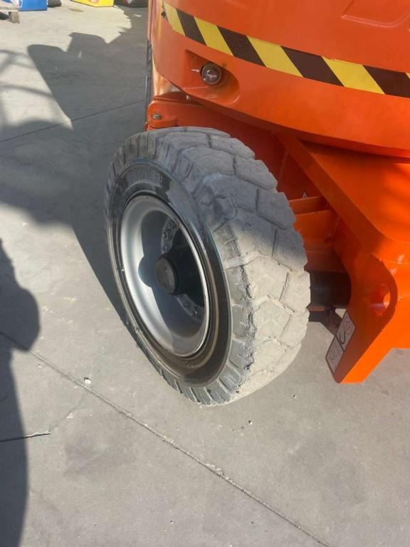 JLG E300AJP - Nacelle articulée: photos 2 JLG E300AJP - Nacelle articulée: photos 2