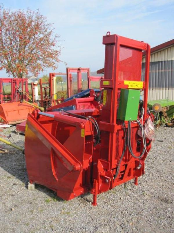 Strautmann SZ 234 Heckschneidza - Remorque agricole: photos 1 Strautmann SZ 234 Heckschneidza - Remorque agricole: photos 1