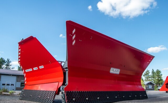 Siljum MekanMP 5000 ja 5400 X-Line - Lame à neige: photos 1 Siljum MekanMP 5000 ja 5400 X-Line - Lame à neige: photos 1