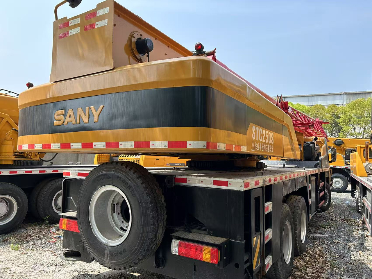 SANY STC250S stc500 stc550 stc300 stc350 25 ton truck crane - Grue mobile: photos 3 SANY STC250S stc500 stc550 stc300 stc350 25 ton truck crane - Grue mobile: photos 3