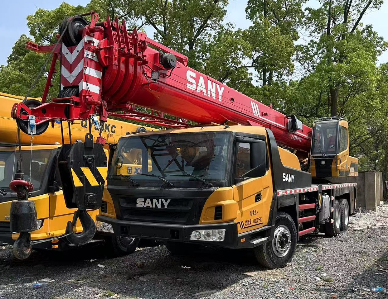 SANY STC250S stc500 stc550 stc300 stc350 25 ton truck crane - Grue mobile: photos 1 SANY STC250S stc500 stc550 stc300 stc350 25 ton truck crane - Grue mobile: photos 1