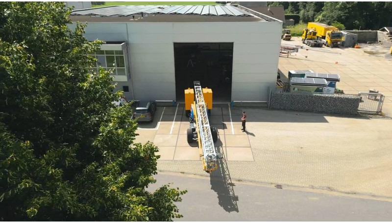 Giraffe 700.26-2WD4S - Grue à montage rapide: photos 2 Giraffe 700.26-2WD4S - Grue à montage rapide: photos 2